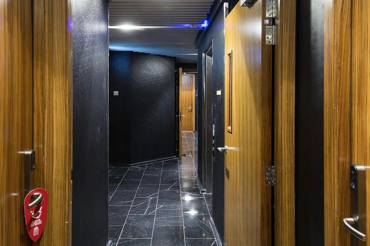 Lion Peak Purvis 3* Singapura